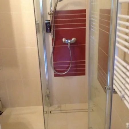 Platan Apartment *